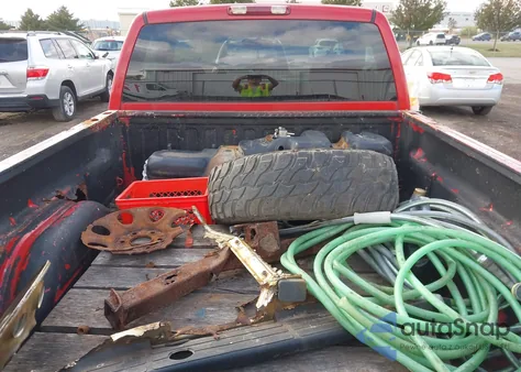 2002 GMC Sierra 1500 Sle z USA, uszkodzony, nr VIN 1GTEK14TX2Z290482